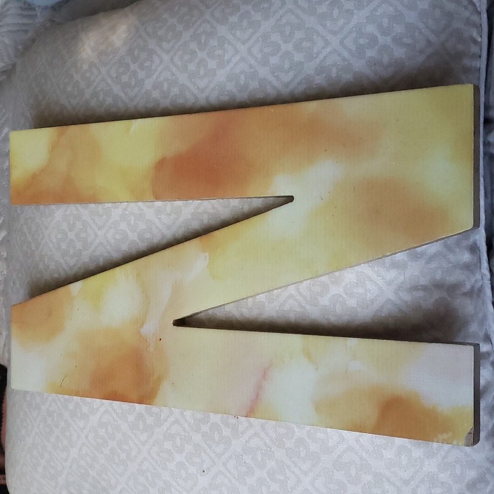 Letter N decor block